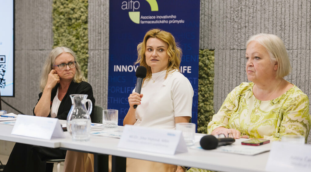MUDr. Hana Korunková, doc. MUDr. Hana Študentová, Ph.D. a MUDr. Jitka Vojtová, MBA